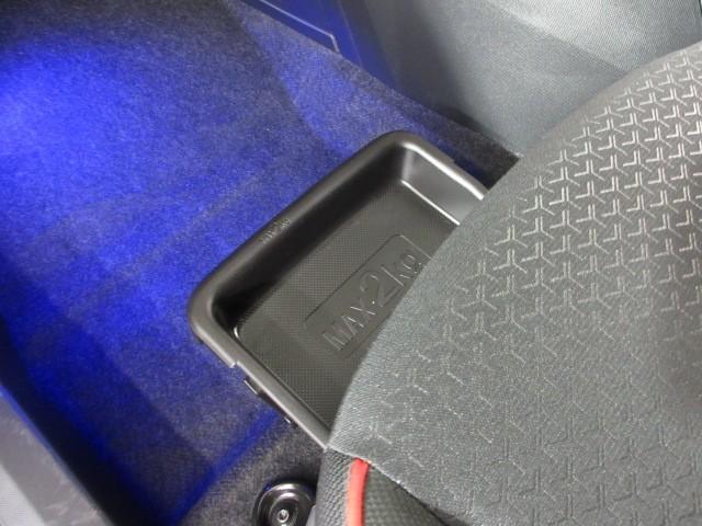 ライズ Z 誤発進抑制機能 エアコン スマートキー&プッシュスタート 地デジTV VSA 盗難防止装置 アイドリングストップ機能 クルコン バックモニター ナビ&TV LEDヘッドライト アルミホイール キーレス(27枚目)