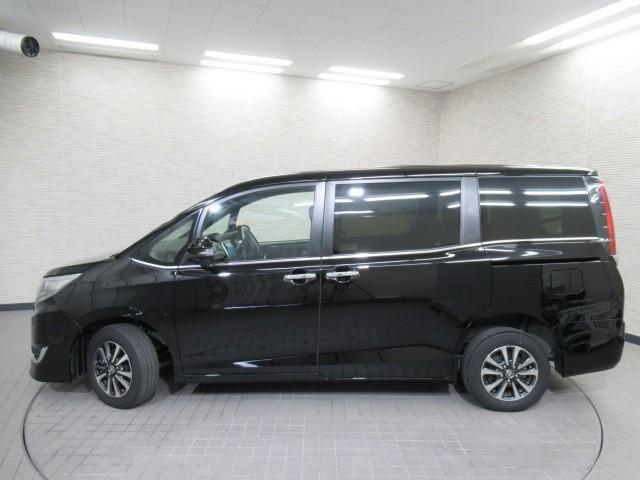 エスクァイア Gi LEDヘッドライト アルミ 両側パワースライドドア リアオートエアコン 寒冷地仕様 クルコン DVD ETC車載器 横滑防止装置 エアバッグ 助手席エアバッグ 4WD 1オーナー ABS キーフリー(4枚目)