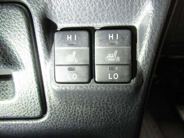 エスクァイア Gi LEDヘッドライト アルミ 両側パワースライドドア リアオートエアコン 寒冷地仕様 クルコン DVD ETC車載器 横滑防止装置 エアバッグ 助手席エアバッグ 4WD 1オーナー ABS キーフリー(15枚目)