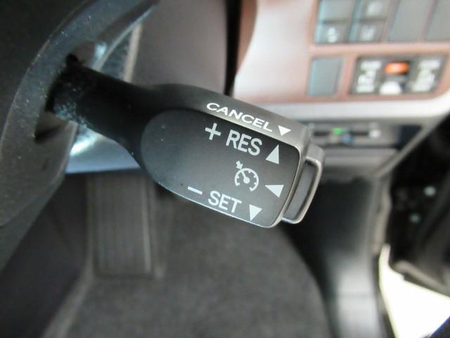 エスクァイア Gi LEDヘッドライト アルミ 両側パワースライドドア リアオートエアコン 寒冷地仕様 クルコン DVD ETC車載器 横滑防止装置 エアバッグ 助手席エアバッグ 4WD 1オーナー ABS キーフリー(17枚目)