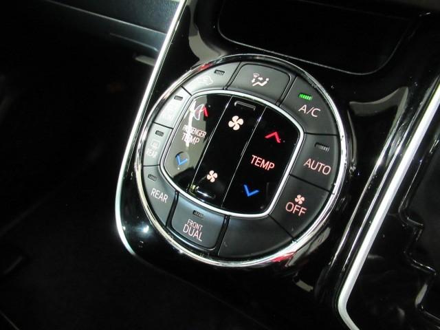 エスクァイア Gi LEDヘッドライト アルミ 両側パワースライドドア リアオートエアコン 寒冷地仕様 クルコン DVD ETC車載器 横滑防止装置 エアバッグ 助手席エアバッグ 4WD 1オーナー ABS キーフリー(22枚目)