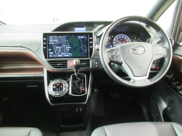 エスクァイア Gi LEDヘッドライト アルミ 両側パワースライドドア リアオートエアコン 寒冷地仕様 クルコン DVD ETC車載器 横滑防止装置 エアバッグ 助手席エアバッグ 4WD 1オーナー ABS キーフリー(24枚目)