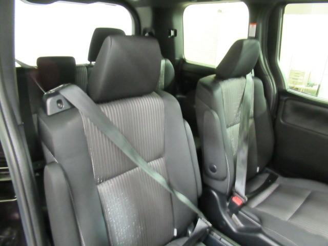 ヴォクシー ZS 煌 地上デジタル TSS 両側パワードア アイドリングストップ車 パワーウィンド 横滑防止 1オーナ DVD可 盗難防止装置 スマートエントリー Bカメラ LEDヘッドライト メモリーナビ 3列シート(24枚目)