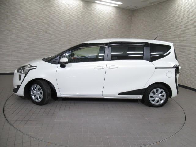 シエンタ G ナビ・TV スマートキープッシュスタート アイドリングS 1オ-ナ- リアカメラ ワンセグテレビ フルオートエアコン パワーウィンド ETC 運転席エアバック パワステ キーフリーシステム ABS(4枚目)