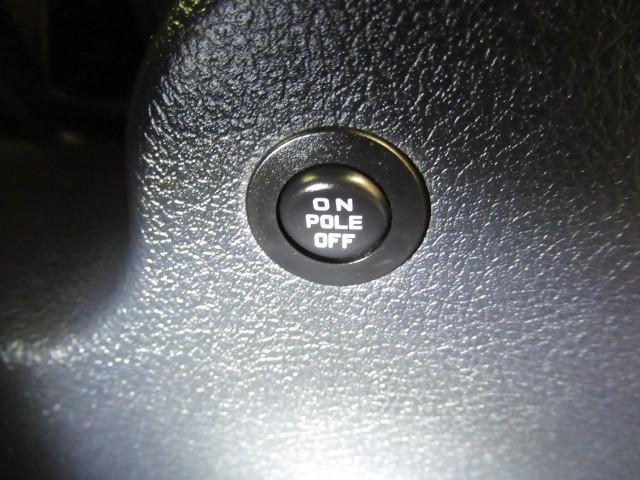 シエンタ G ナビ・TV スマートキープッシュスタート アイドリングS 1オ-ナ- リアカメラ ワンセグテレビ フルオートエアコン パワーウィンド ETC 運転席エアバック パワステ キーフリーシステム ABS(10枚目)