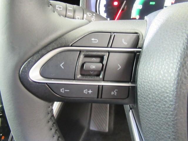 ヴォクシー S-Z スマートキープッシュスタート 両側電動パワースライドドア パワーウインドウ 1オナ ETC車載器 LEDライト デュアルエアコン アルミホイール 盗難防止装置 横滑り防止機能 キーフリー 3列シート(13枚目)