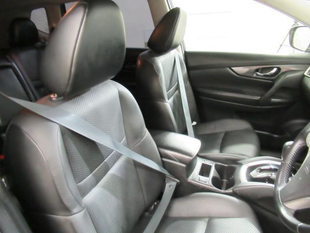 エクストレイル 20XT エマージェン 20XT エマージェン メモリーナビ フルセグ バックモニター DVD/CD再生機能 純正アルミ スマートキー イモビライザー クルーズコントロール ワンオーナー ETC LEDヘッドライト(8枚目)