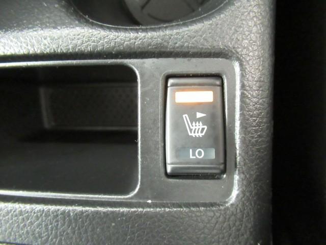 エクストレイル 20XT エマージェン 20XT エマージェン メモリーナビ フルセグ バックモニター DVD/CD再生機能 純正アルミ スマートキー イモビライザー クルーズコントロール ワンオーナー ETC LEDヘッドライト(17枚目)