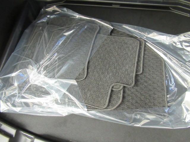 カローラツーリング ダブルバイビー　１オーナー　リアカメラ　横滑り防止　盗難防止　キーフリ－　ＥＴＣ付　ＡＢＳ　ＬＥＤライト　パワステ　パワーウィンドウ　アルミ　クルコン　ナビ　メモリーナビ　エアコン　エアバッグ　スマートキー（23枚目）