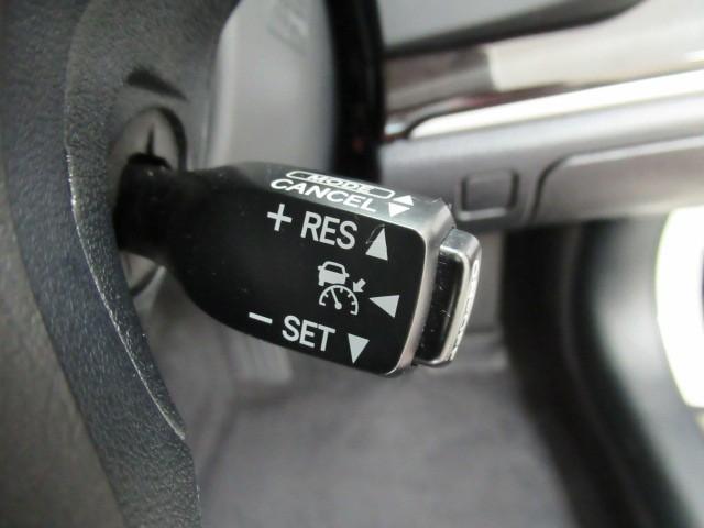 クラウンハイブリッド アスリートＳ　ＰＷ　ＥＴＣ付き　横滑防止装置　フルセグ地デジ　ＴＳＳ　ＰＷシート　バックガイドモニター　ＴＶナビ　キーフリー　カーテンエアバッグ　メモリナビ　ＬＥＤヘッド　ＡＡＣ　ＤＶＤ再生機能　パワーステアリング（14枚目）