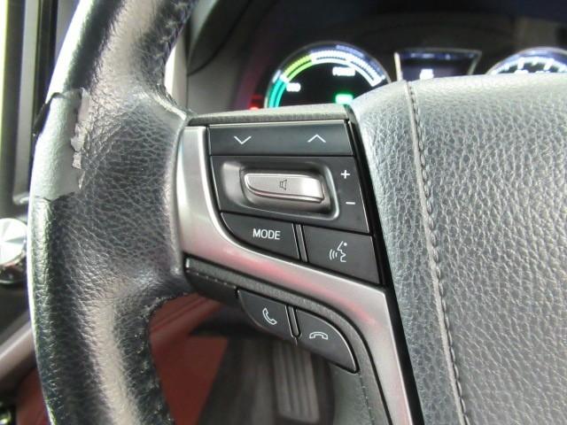 クラウンハイブリッド アスリートＳ　ＰＷ　ＥＴＣ付き　横滑防止装置　フルセグ地デジ　ＴＳＳ　ＰＷシート　バックガイドモニター　ＴＶナビ　キーフリー　カーテンエアバッグ　メモリナビ　ＬＥＤヘッド　ＡＡＣ　ＤＶＤ再生機能　パワーステアリング（16枚目）