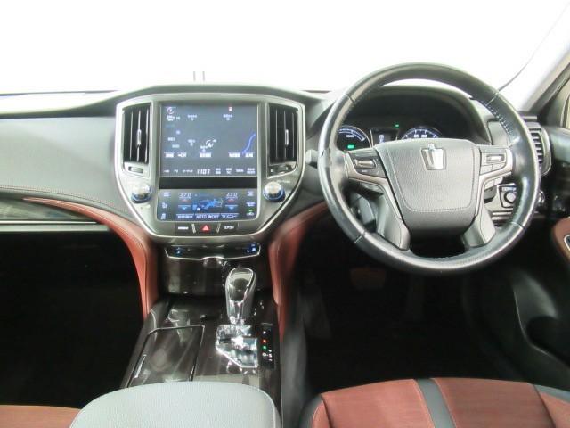 クラウンハイブリッド アスリートＳ　ＰＷ　ＥＴＣ付き　横滑防止装置　フルセグ地デジ　ＴＳＳ　ＰＷシート　バックガイドモニター　ＴＶナビ　キーフリー　カーテンエアバッグ　メモリナビ　ＬＥＤヘッド　ＡＡＣ　ＤＶＤ再生機能　パワーステアリング（26枚目）