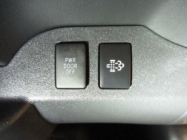 ハイエースバン スーパーGL ダークプライム 両側電動ドア 衝突軽減 キーレス 4WD 横滑り防止機能 メモリーナビ LEDヘッドランプ Wエアバック 100V エアコン ワンセグ パワーウインドウ スマートキー TVナビ ABS エアバッグ(12枚目)