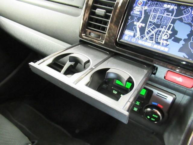 ハイエースバン スーパーGL ダークプライム 両側電動ドア 衝突軽減 キーレス 4WD 横滑り防止機能 メモリーナビ LEDヘッドランプ Wエアバック 100V エアコン ワンセグ パワーウインドウ スマートキー TVナビ ABS エアバッグ(21枚目)