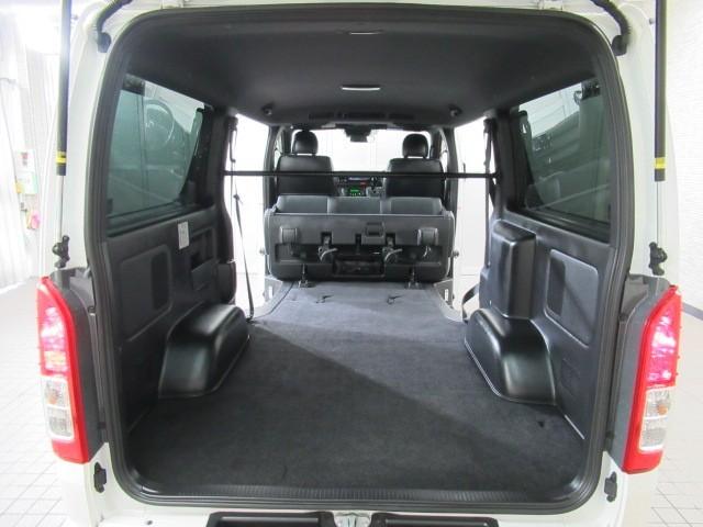 ハイエースバン スーパーGL ダークプライム 両側電動ドア 衝突軽減 キーレス 4WD 横滑り防止機能 メモリーナビ LEDヘッドランプ Wエアバック 100V エアコン ワンセグ パワーウインドウ スマートキー TVナビ ABS エアバッグ(30枚目)