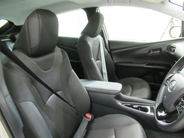 プリウス S 100V ESC スマートキ- メモリーナビゲーション LEDヘッドライト ETC車載器 フルオートエアコン クルーズコントロール エアバッグ イモビ パワーウインドウ PS TVナビ AW ABS(10枚目)