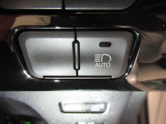 プリウス S 100V ESC スマートキ- メモリーナビゲーション LEDヘッドライト ETC車載器 フルオートエアコン クルーズコントロール エアバッグ イモビ パワーウインドウ PS TVナビ AW ABS(13枚目)