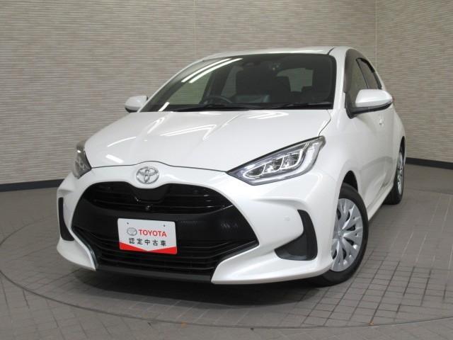 ヤリス Ｚ　サイドＳＲＳ　ＡＡＣ　バックモニタ　スマキー　横滑防止装置　キーフリー　ＬＥＤランプ　パワーウインドウ　助手席エアバック　クルコン　エアバッグ　ＤＶＤ　パワーステアリング　盗難防止システム　ナビ（4枚目）