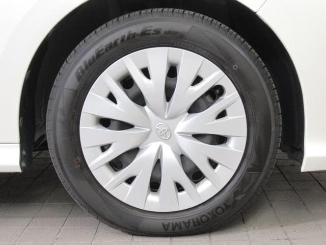 ヤリス Ｚ　サイドＳＲＳ　ＡＡＣ　バックモニタ　スマキー　横滑防止装置　キーフリー　ＬＥＤランプ　パワーウインドウ　助手席エアバック　クルコン　エアバッグ　ＤＶＤ　パワーステアリング　盗難防止システム　ナビ（7枚目）