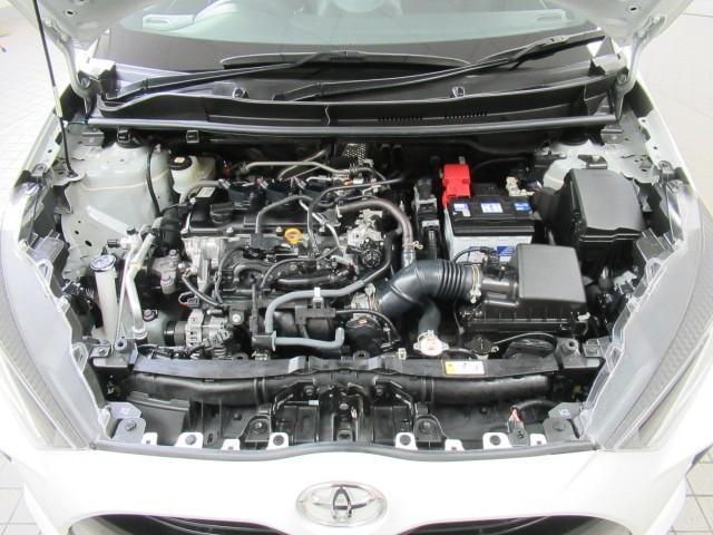 ヤリス Ｚ　サイドＳＲＳ　ＡＡＣ　バックモニタ　スマキー　横滑防止装置　キーフリー　ＬＥＤランプ　パワーウインドウ　助手席エアバック　クルコン　エアバッグ　ＤＶＤ　パワーステアリング　盗難防止システム　ナビ（35枚目）