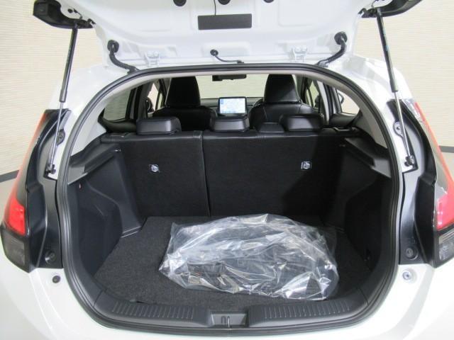 アクア Ｚ　ＬＥＤヘッドライト　スマートキー　１００Ｖ電源　イモビライザー　アルミホイール　オートクルーズコントロール　エアコン　ＥＳＣ　ナビ　カーテンエアバッグ　ＥＴＣ　キーレス　パワーウインドウ　ＡＢＳ（30枚目）