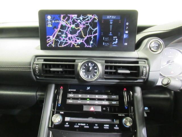 ＩＳ ＩＳ３００ｈ　バージョンＬ　衝突被害軽減　パワーウィンドウ　ＥＴＣ車載器　１オーナー　オートクルーズ　サイドＳＲＳ　パワーステアリング　電動シート　キーレス　ＴＶナビ　ＤＶＤ　ＡＣ　盗難防止システム　横滑り防止機能　エアバッグ（19枚目）