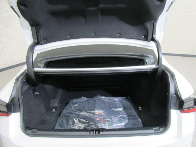 ＩＳ ＩＳ３００ｈ　バージョンＬ　衝突被害軽減　パワーウィンドウ　ＥＴＣ車載器　１オーナー　オートクルーズ　サイドＳＲＳ　パワーステアリング　電動シート　キーレス　ＴＶナビ　ＤＶＤ　ＡＣ　盗難防止システム　横滑り防止機能　エアバッグ（29枚目）