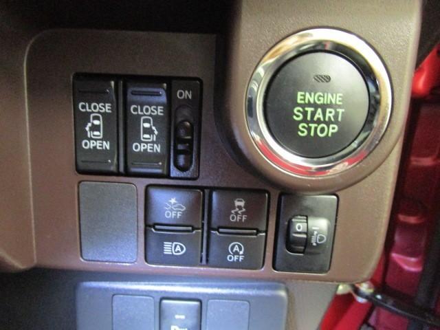 ルーミー Ｇ　追突軽減ブレーキ　パワステ　Ａストップ　オートクルーズコントロール　Ｒカメラ　１セグＴＶ　横滑り防止システム　エアバック　セキュリティーアラーム　パワーウィンドウ　運転席助手席エアバック　ナビ＆ＴＶ（11枚目）