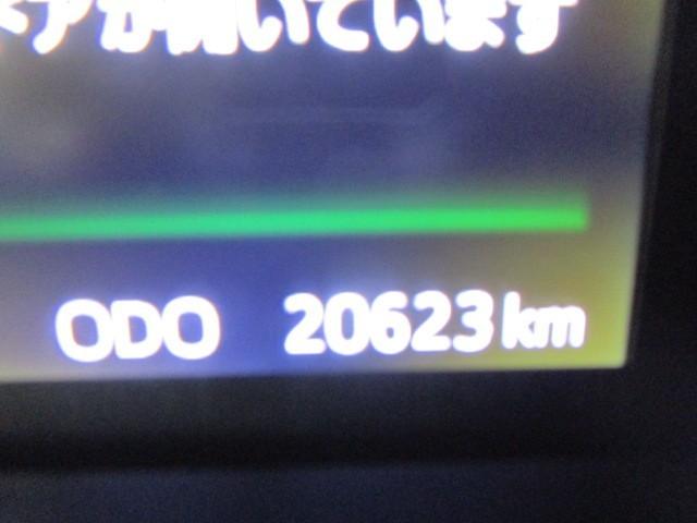 ルーミー Ｇ　追突軽減ブレーキ　パワステ　Ａストップ　オートクルーズコントロール　Ｒカメラ　１セグＴＶ　横滑り防止システム　エアバック　セキュリティーアラーム　パワーウィンドウ　運転席助手席エアバック　ナビ＆ＴＶ（16枚目）