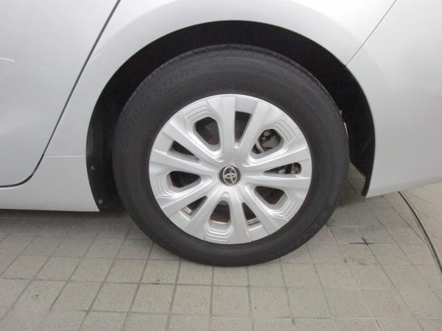 プリウス SセーフティプラスII メモリーナビ フルセグ 全周囲カメラ LEDヘッドライト CD/DVD再生機能 衝突被害軽減ブレーキ ペダル踏み間違い急発進制御装置 ブラインドスポットモニター ETC ワンオーナー 先進ライト(6枚目)