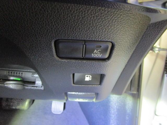 プリウス SセーフティプラスII メモリーナビ フルセグ 全周囲カメラ LEDヘッドライト CD/DVD再生機能 衝突被害軽減ブレーキ ペダル踏み間違い急発進制御装置 ブラインドスポットモニター ETC ワンオーナー 先進ライト(11枚目)