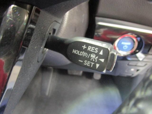 プリウス SセーフティプラスII メモリーナビ フルセグ 全周囲カメラ LEDヘッドライト CD/DVD再生機能 衝突被害軽減ブレーキ ペダル踏み間違い急発進制御装置 ブラインドスポットモニター ETC ワンオーナー 先進ライト(13枚目)