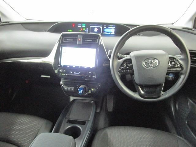 プリウス SセーフティプラスII メモリーナビ フルセグ 全周囲カメラ LEDヘッドライト CD/DVD再生機能 衝突被害軽減ブレーキ ペダル踏み間違い急発進制御装置 ブラインドスポットモニター ETC ワンオーナー 先進ライト(24枚目)