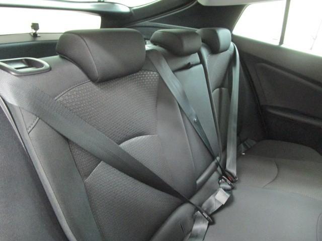 プリウス SセーフティプラスII メモリーナビ フルセグ 全周囲カメラ LEDヘッドライト CD/DVD再生機能 衝突被害軽減ブレーキ ペダル踏み間違い急発進制御装置 ブラインドスポットモニター ETC ワンオーナー 先進ライト(25枚目)