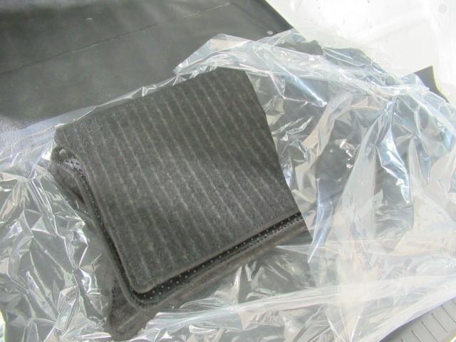 タウンエースバン ＤＸ　横滑防止装置　衝突軽減　運転席エアバッグ　エアコン　ＬＥＤヘッドライト　バックカメラ　Ｗエアバック　メモリーナビ　盗難防止システム　ＡＢＳ　ＥＴＣ　アイドリングストップ　ナビ（21枚目）