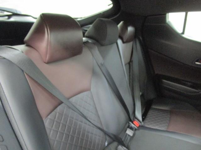 Ｃ－ＨＲ Ｇ　ハーフ革　ＴＳＳ　ワンオナ　ＤＶＤ再生可　ＬＥＤヘッド　バックモニタ　イモビライザー　ナビ＆ＴＶ　ＥＴＣ付　キーフリーシステム　スマキー　横滑り防止機能　クルーズＣ　エアバッグ　アルミ　メモリ－ナビ（25枚目）