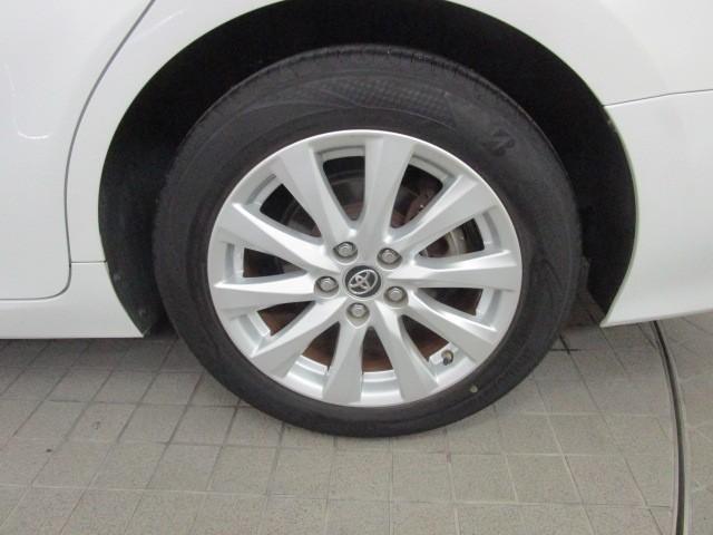 カムリ Ｇ　ＥＳＣ　リヤカメラ　パワーウィンドウ　オ－トエアコン　パワステ　地デジ　運転席Ｐシート　エアバッグ　ＬＥＤヘットライト　ＡＢＳ　スマートキープッシュスタート　ＥＴＣ車載器　ＴＶナビ　キーフリー　アルミ（7枚目）