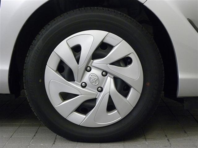 アクア Ｓ　キーレスエントリ　イモビ　ナビ＆ＴＶ　オートエアコン　デュアルエアバック　ＥＳＣ　Ｂカメラ　パワーウィンドウ　ＥＴＣ　ＳＲＳ　ワンセグＴＶ　パワーステアリング　ＡＢＳ　メモリーナビ（7枚目）