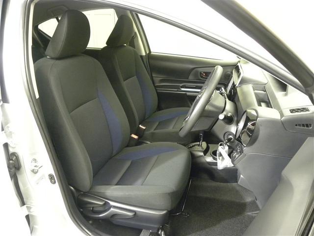 アクア Ｓ　キーレスエントリ　イモビ　ナビ＆ＴＶ　オートエアコン　デュアルエアバック　ＥＳＣ　Ｂカメラ　パワーウィンドウ　ＥＴＣ　ＳＲＳ　ワンセグＴＶ　パワーステアリング　ＡＢＳ　メモリーナビ（8枚目）