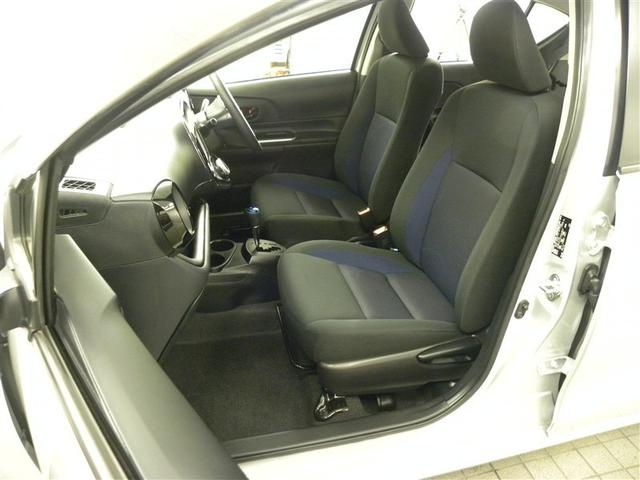 アクア Ｓ　キーレスエントリ　イモビ　ナビ＆ＴＶ　オートエアコン　デュアルエアバック　ＥＳＣ　Ｂカメラ　パワーウィンドウ　ＥＴＣ　ＳＲＳ　ワンセグＴＶ　パワーステアリング　ＡＢＳ　メモリーナビ（28枚目）