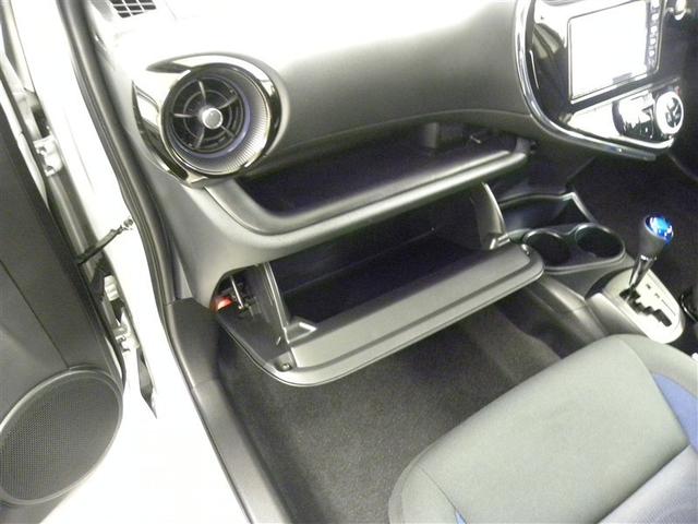 アクア Ｓ　キーレスエントリ　イモビ　ナビ＆ＴＶ　オートエアコン　デュアルエアバック　ＥＳＣ　Ｂカメラ　パワーウィンドウ　ＥＴＣ　ＳＲＳ　ワンセグＴＶ　パワーステアリング　ＡＢＳ　メモリーナビ（29枚目）