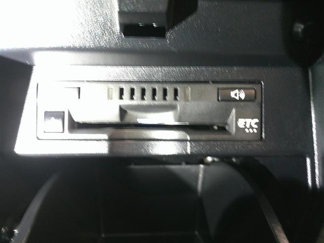 アルファード ２．５Ｓ　タイプゴールド　イモビ　バックモニタ－　ＬＥＤランプ　１オーナー車　リアオートエアコン　エアコン　ＤＶＤプレーヤー　横滑防止装置　ＡＣ１００Ｖ電源　アルミ　パワーウィンドウ　ＡＢＳ　キーレス　３列シート　メモリーナビ（11枚目）