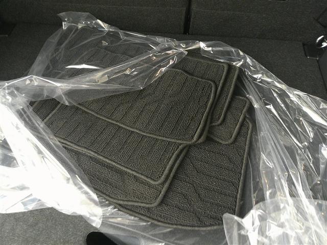 ライズ Ｚ　誤発進抑制機能　エアコン　テレビ　スマートキー＆プッシュスタート　地デジＴＶ　ＶＳＡ　盗難防止装置　アイドリングストップ機能　クルコン　バックモニター　ＬＥＤヘッドライト　アルミホイール　Ｗエアバック（27枚目）