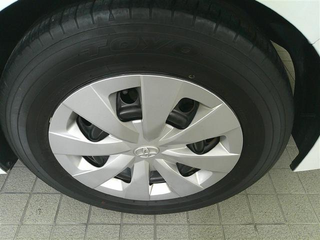 カローラツーリング ハイブリッド　Ｇ　エアバッグ　ＡＢＳ　ワンオーナー　盗難防止装置　衝突被害軽減ブレーキ　オートクルーズコントロール　ＥＴＣ　地デジ　フルオートエアコン　バックカメラ　ＬＥＤ　スマートキー　ＴＶ　キーレス　横滑り防止機能（9枚目）