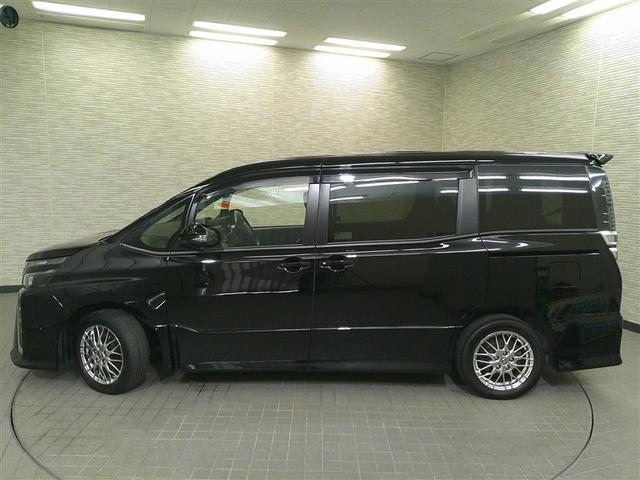 ヴォクシー ハイブリッドＺＳ　プリクラッシュ　スマキー　１オーナー　オートエアコン　ナビＴＶ　Ｗエアコン　ＥＴＣ車載器　イモビ　ＬＥＤヘッドライ　ＶＳＣ　アルミ　地デジ　エアバック　両席エアバック　ＡＢＳ　パワーウインドウ（6枚目）