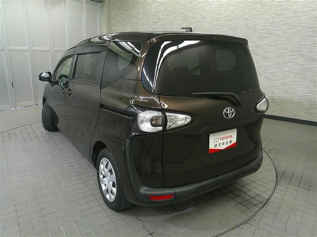 シエンタ Ｇ　ナビ・ＴＶ　スマートキープッシュスタート　アイドリングＳ　リアカメラ　ワンセグテレビ　フルオートエアコン　パワーウィンド　ＥＴＣ　運転席エアバック　パワステ　キーフリーシステム　ＡＢＳ　３列　横滑防止（6枚目）