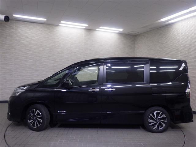 セレナ ｅ－パワー　ハイウェイスターＶ　ＤＶＤ再生機能　地デジ　３列シート　Ｗエアコン　１オナ　横滑り防止機能　スマキー　バックカメラ　ＬＥＤ　クルコン　ＥＴＣ　イモビ　サイドカーテンエアバック　フルオートエアコン　アルミホイール　ナビＴＶ（4枚目）