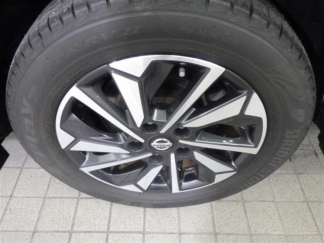 セレナ ｅ－パワー　ハイウェイスターＶ　ＤＶＤ再生機能　地デジ　３列シート　Ｗエアコン　１オナ　横滑り防止機能　スマキー　バックカメラ　ＬＥＤ　クルコン　ＥＴＣ　イモビ　サイドカーテンエアバック　フルオートエアコン　アルミホイール　ナビＴＶ（7枚目）