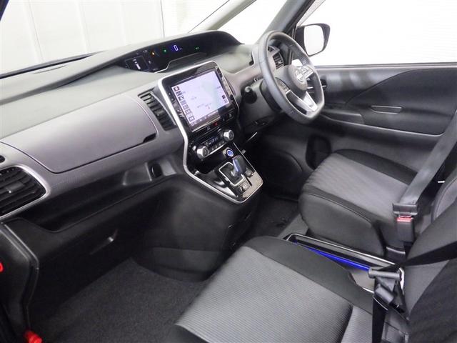 セレナ ｅ－パワー　ハイウェイスターＶ　ＤＶＤ再生機能　地デジ　３列シート　Ｗエアコン　１オナ　横滑り防止機能　スマキー　バックカメラ　ＬＥＤ　クルコン　ＥＴＣ　イモビ　サイドカーテンエアバック　フルオートエアコン　アルミホイール　ナビＴＶ（29枚目）