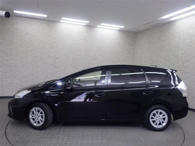 プリウスアルファ Ｓ　スマキ－　ＤＶＤ視聴可　リモコンキー　横滑り防止装置付き　ＰＷ　Ｂカメラ　ナビ・ＴＶ　サイドエアＢ　ＥＴＣ車載器　ＡＢＳ付き　アルミホイール　メモリーナビゲーション　パワーステアリング　イモビ　ＡＣ（4枚目）